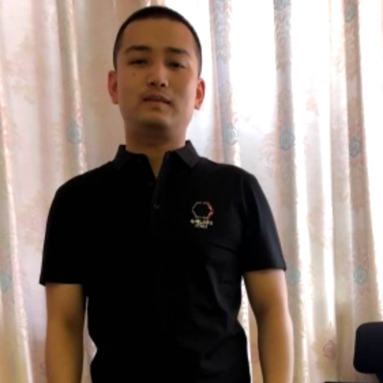 务实闻韶华的照片