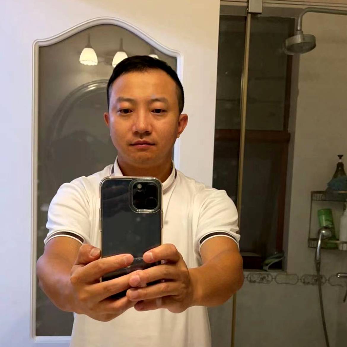 Jerry营运长的照片
