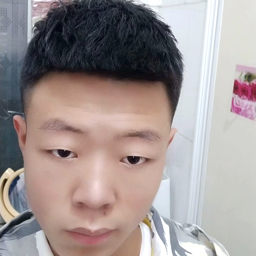 草丛拿落寞的照片