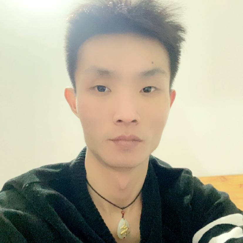 还单身挽手初雨的照片