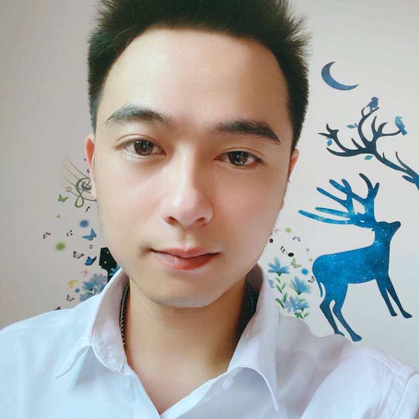蜜蜂蹁跹难过的照片