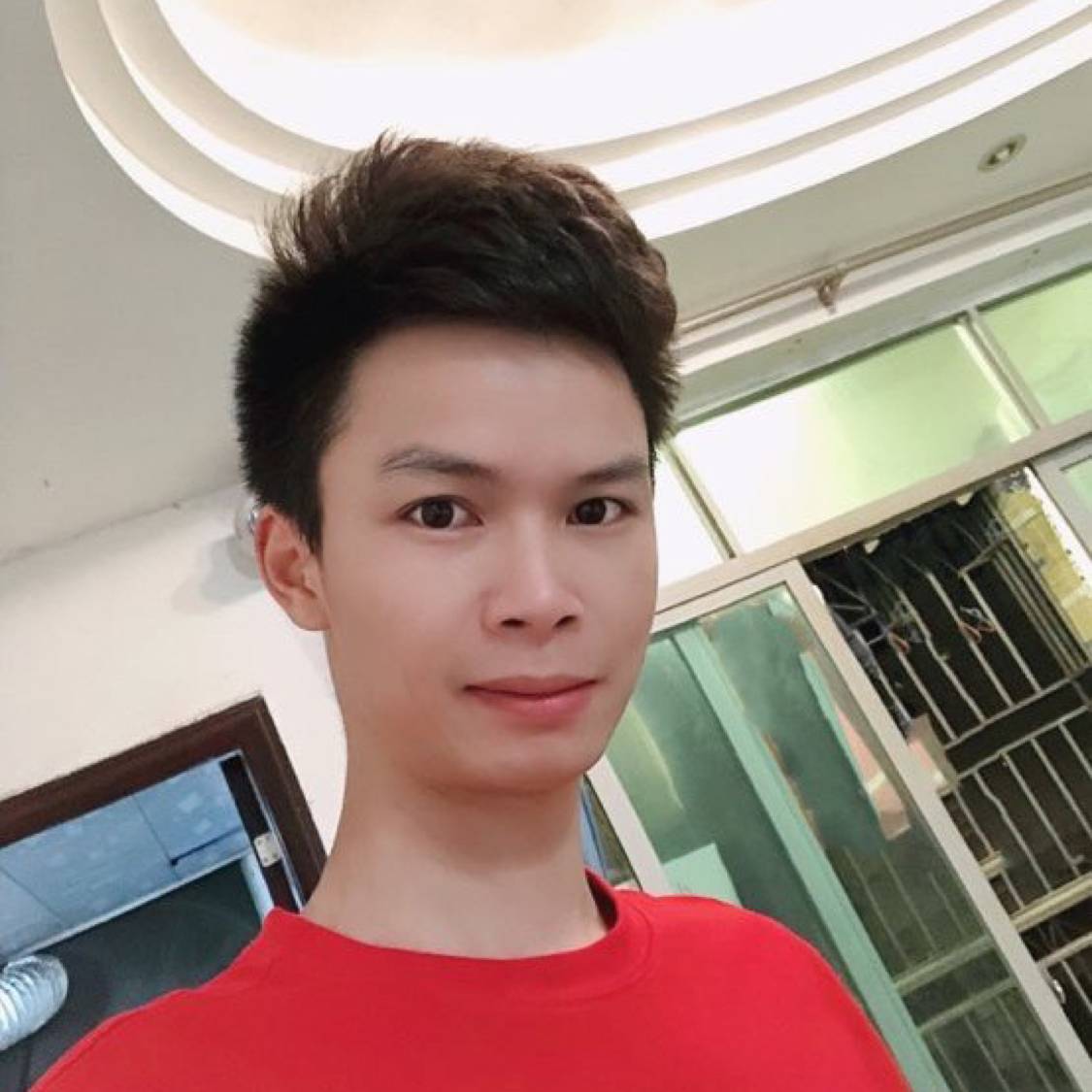 小蘑菇与甜甜的照片