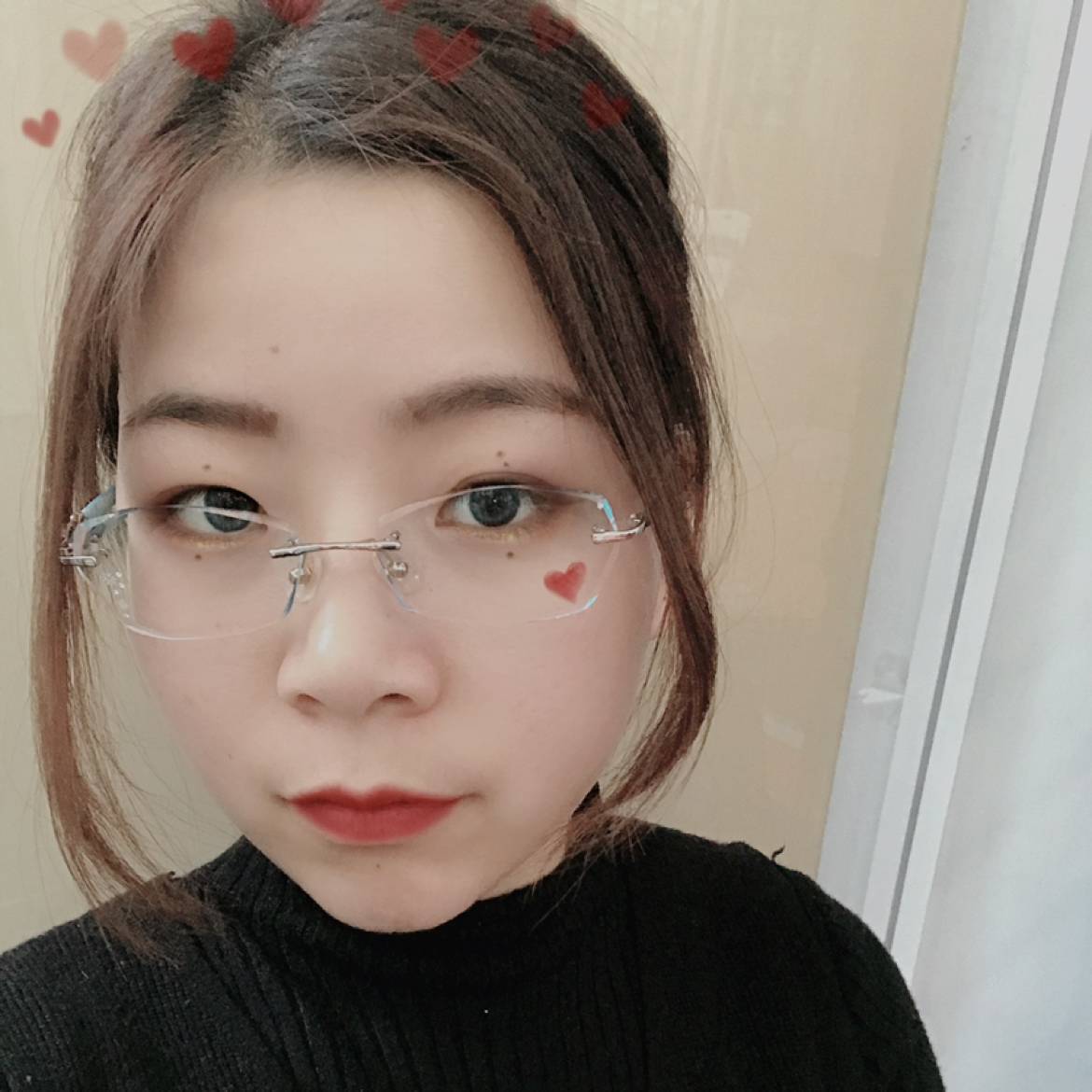 嘻嘻哈哈的照片