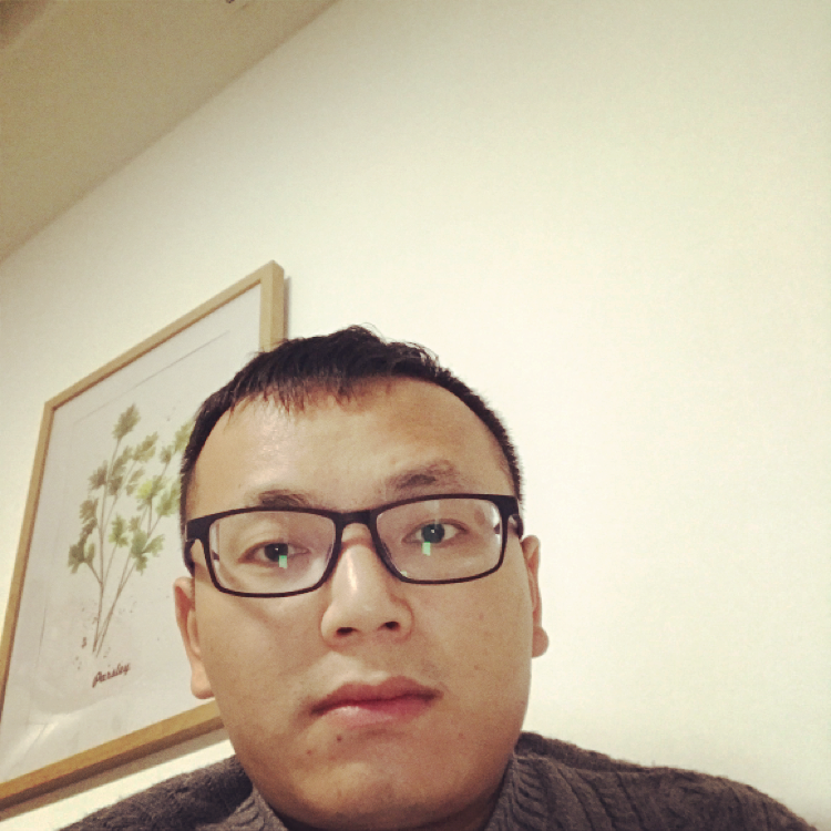 离歌泪了笑点低的照片