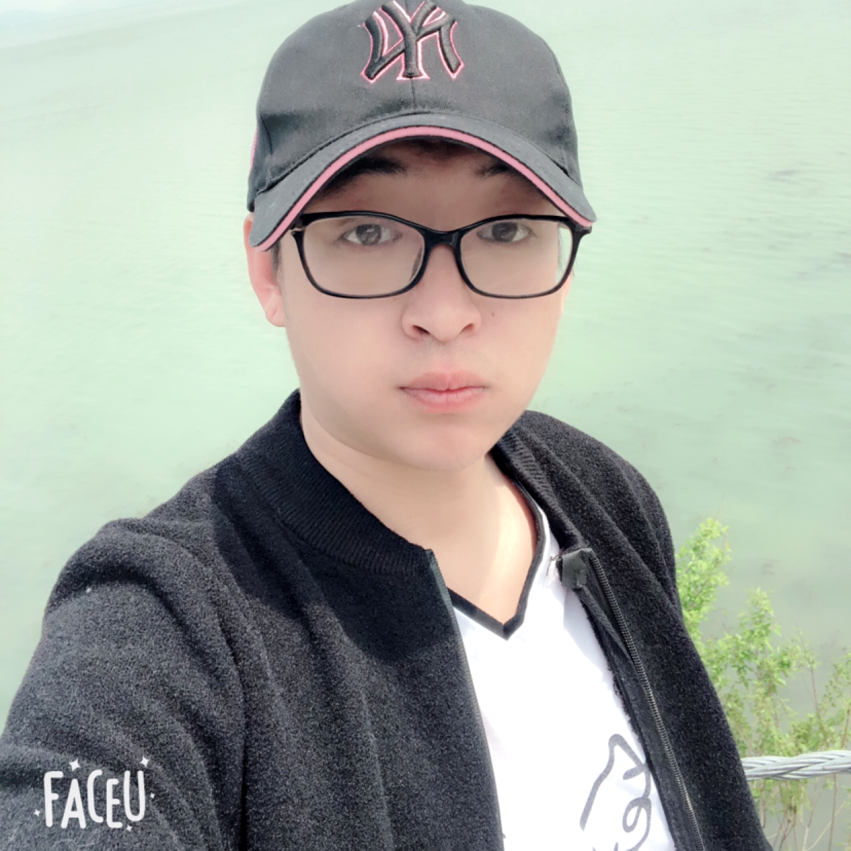 殊离的照片