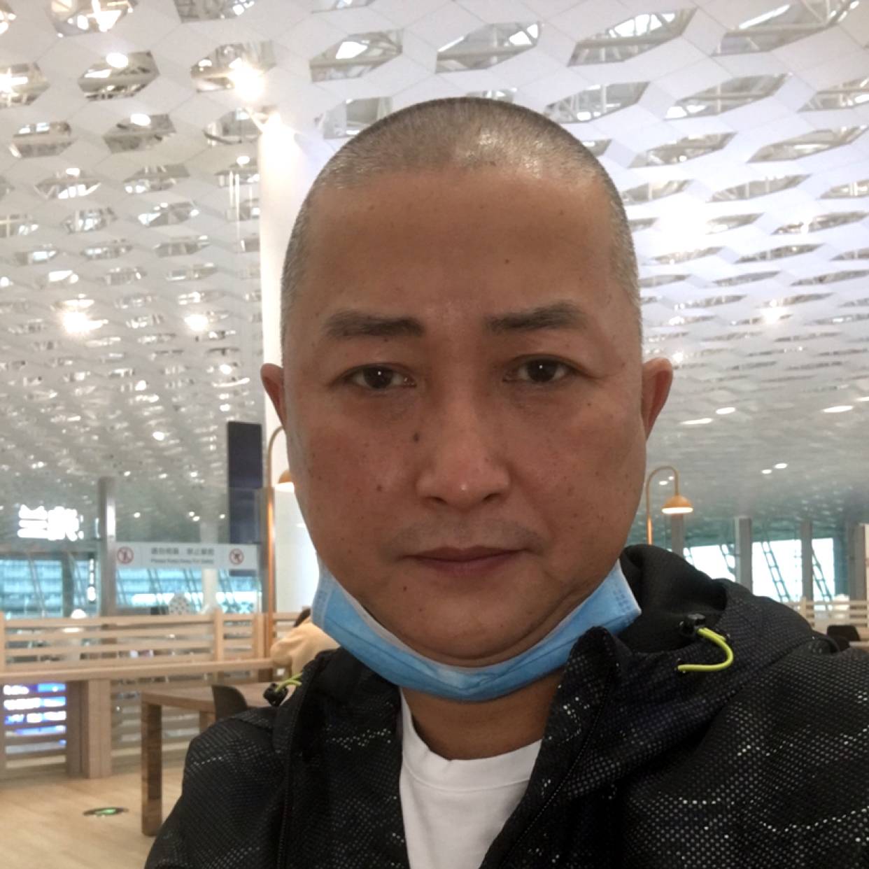 世界充满爱。的照片