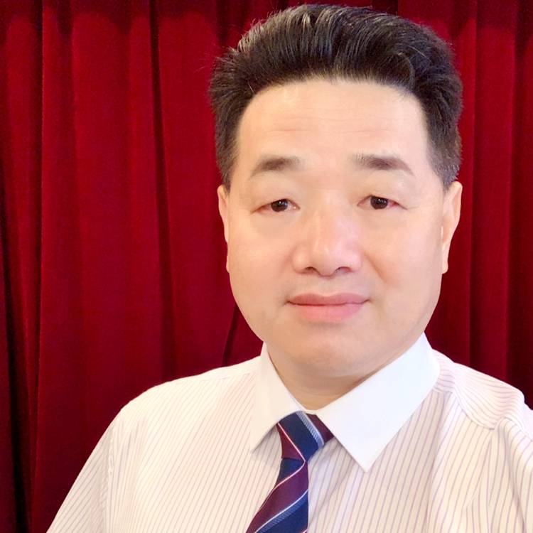 一个人苦恋皮带的照片