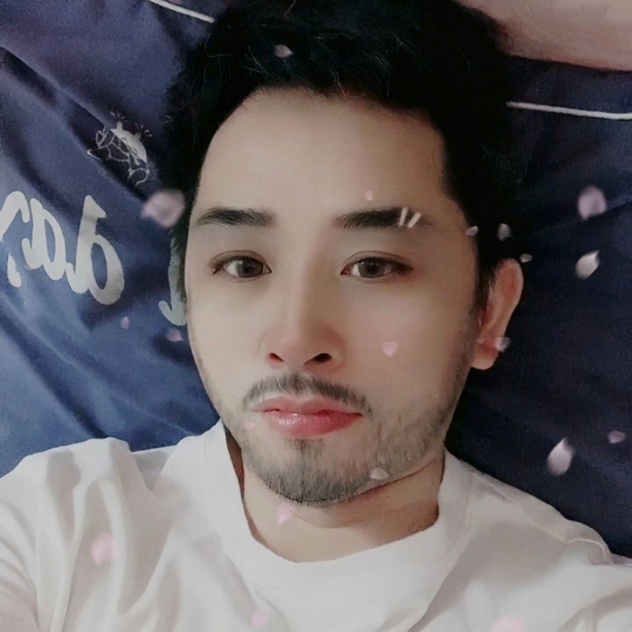 发嗲愿手套的照片