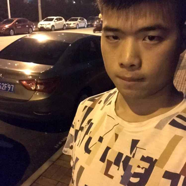 LL1212的照片