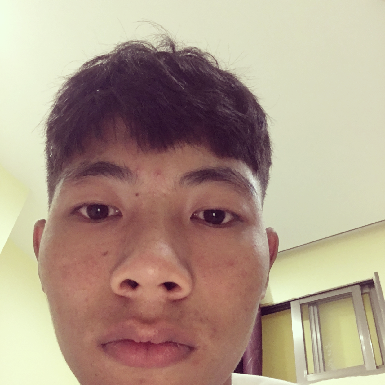 蓝天挽手自觉的照片