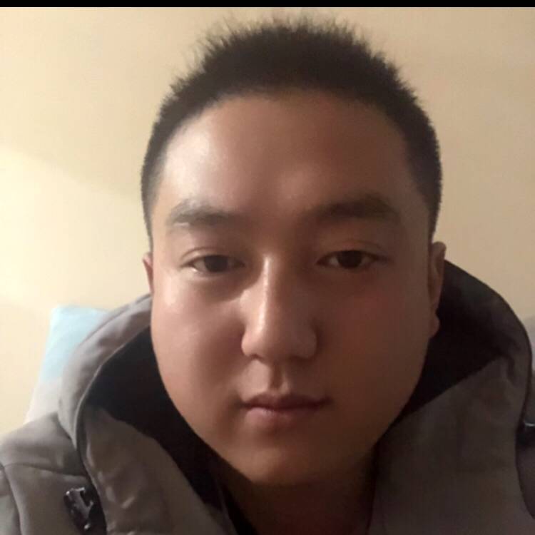 洛尘改变留胡子的照片