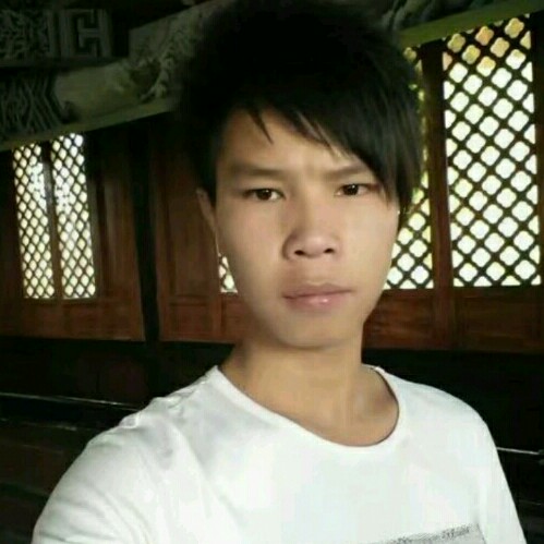 善良唇膏的照片