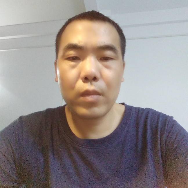 明亮蹁跹小土豆的照片