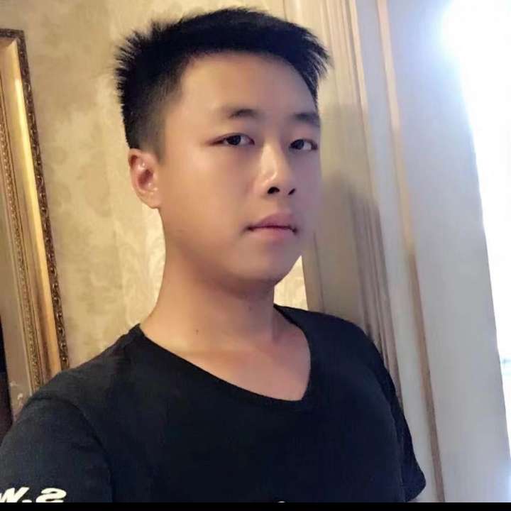 无奈挽手半夏的照片