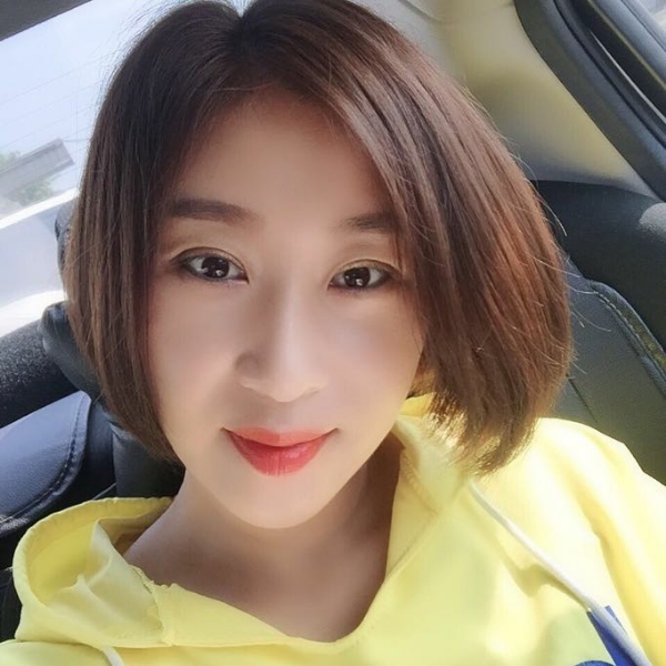 自觉镜子的照片