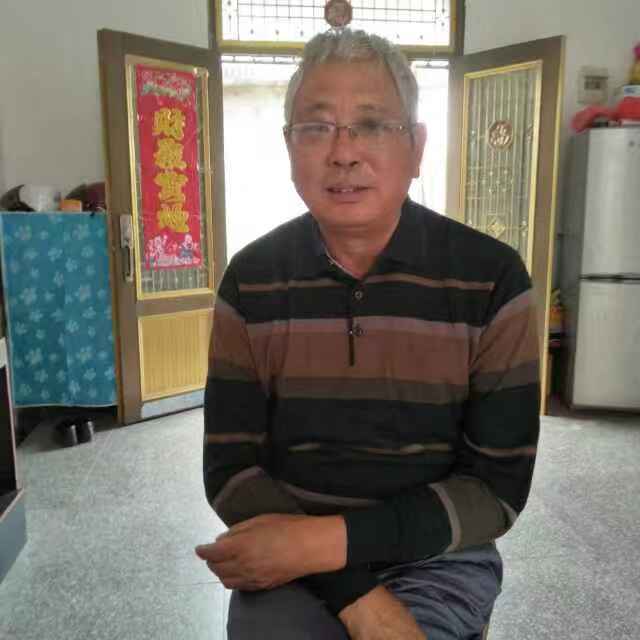 和谁都有缘的照片