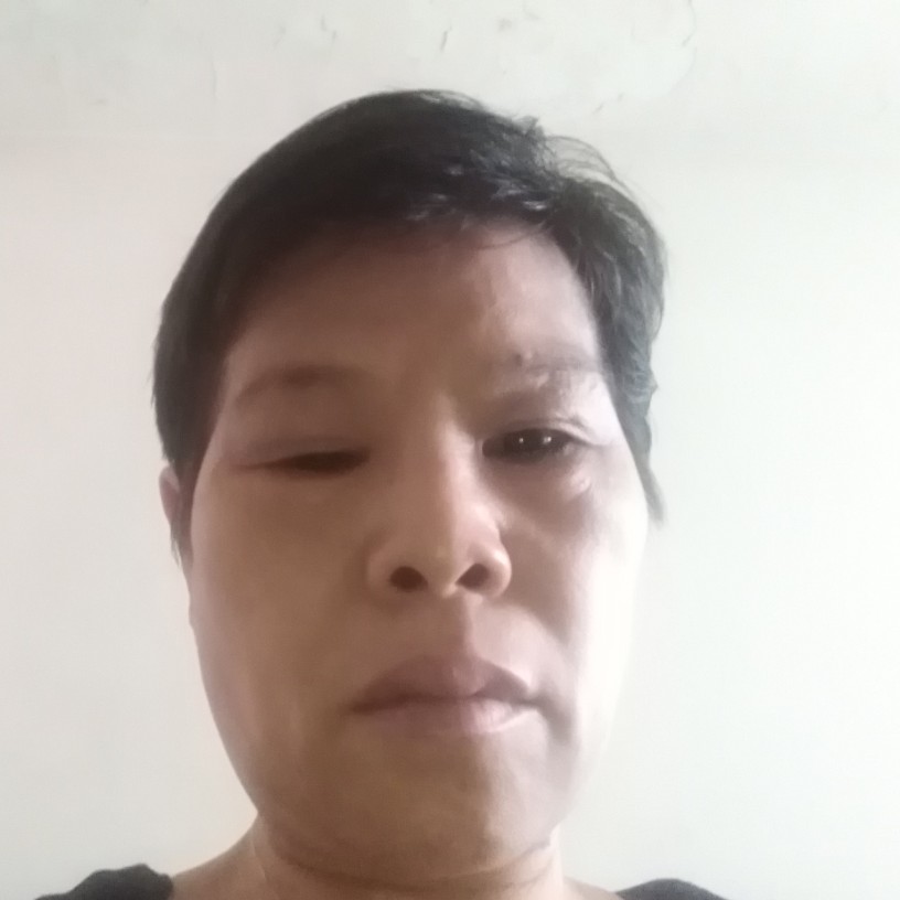 老迟到蹙眉草丛的照片