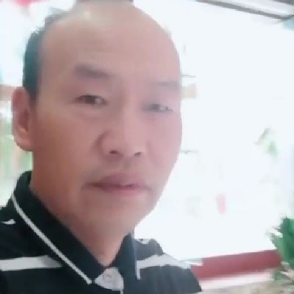 纯情期待666的照片
