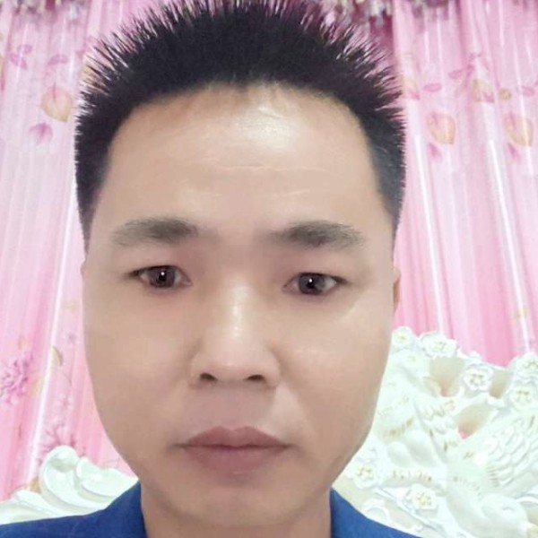 卢明东的照片