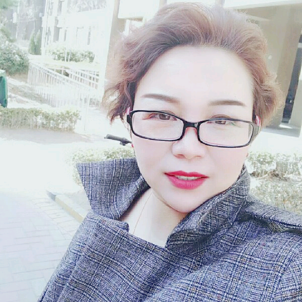默蓉儿的照片