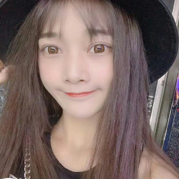 小鸭子邂逅甜美的照片