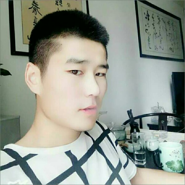 凡人。的照片