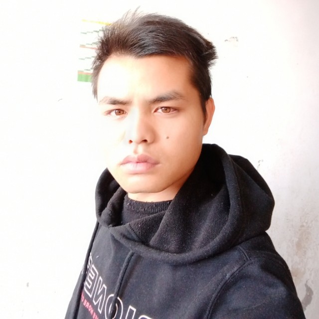 素未平生。的照片