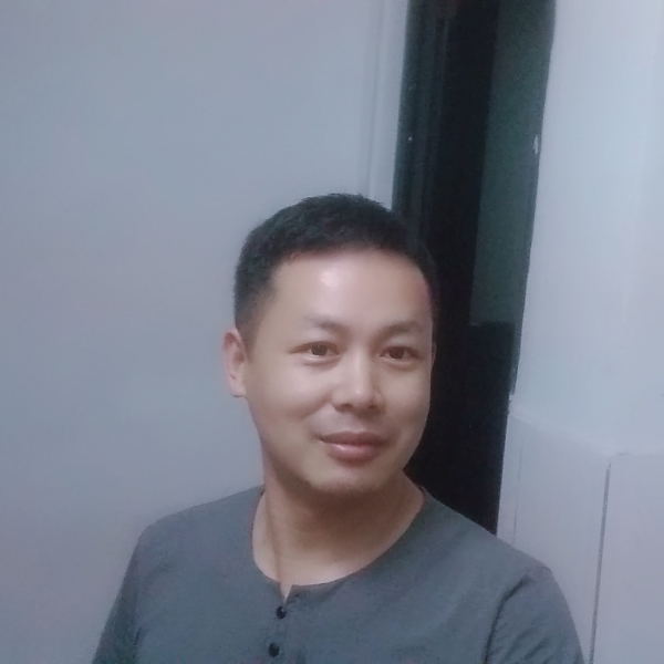 笑靥顺心的照片
