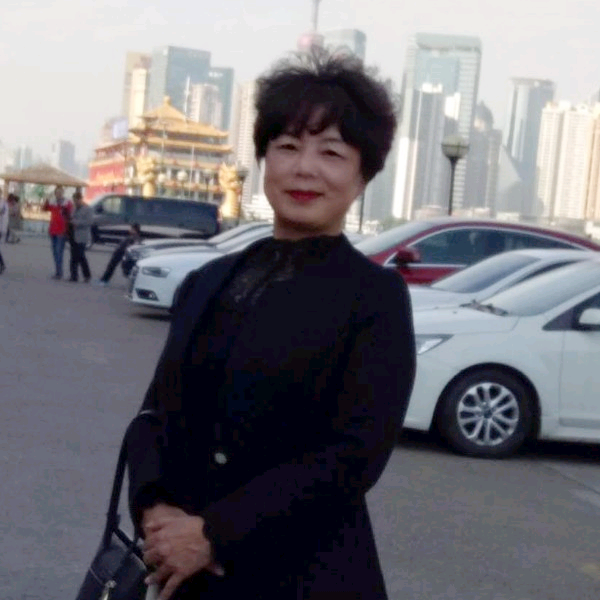 恐慌的小鸟的照片