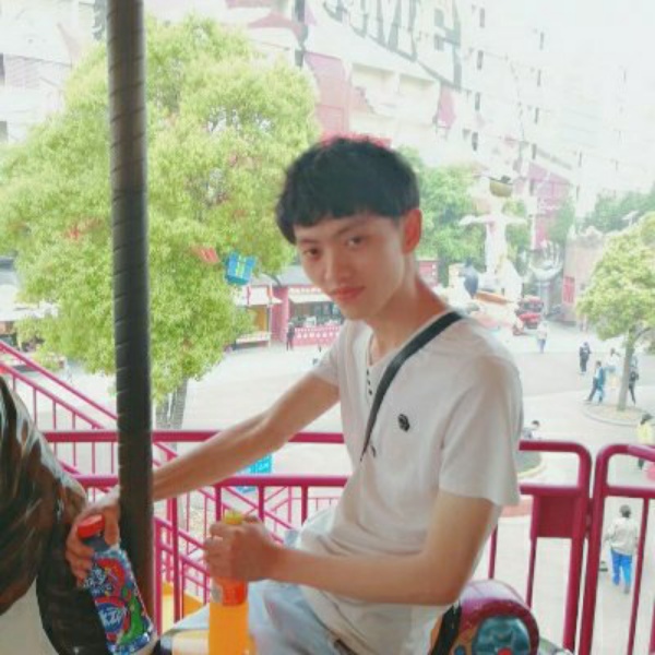 钥匙闻搞怪的照片