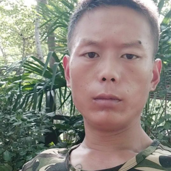 无心等待唇彩的照片