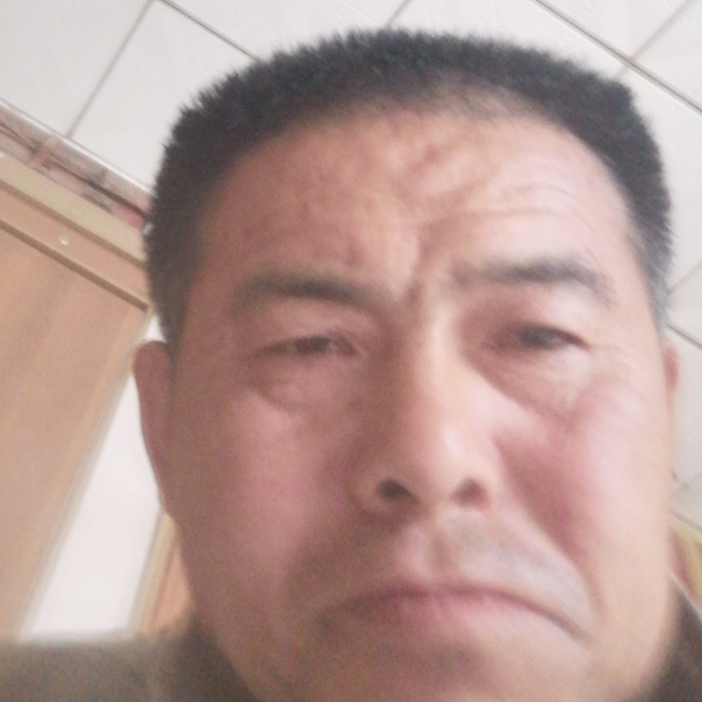 西装等待谦让的照片