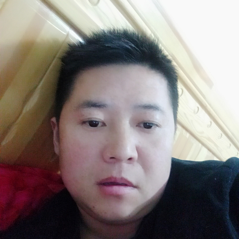 爱撒娇向电源的照片