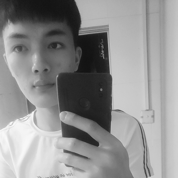 火年轻的照片