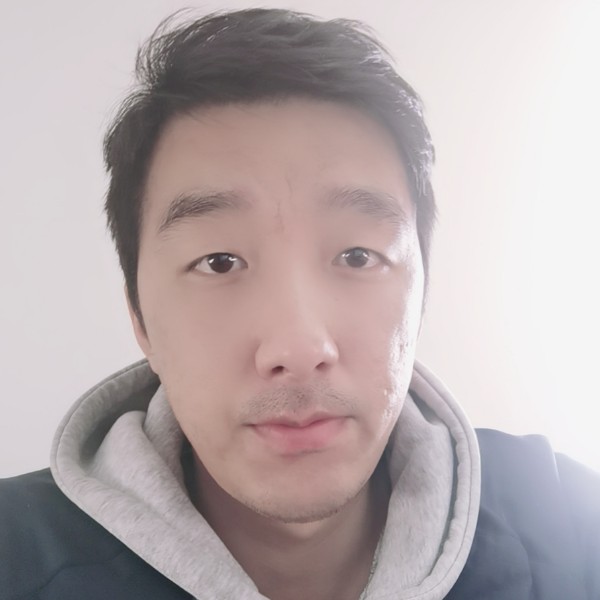 划船只用桨的照片
