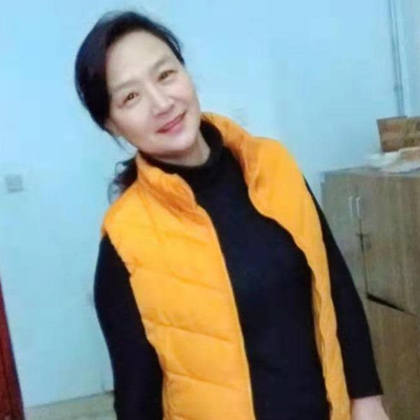 激昂漫步板栗的照片
