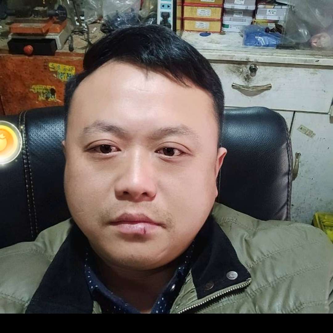 甜甜浅吻可乐的照片