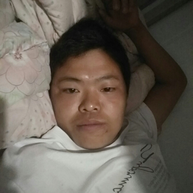 暖光放弃单身的照片