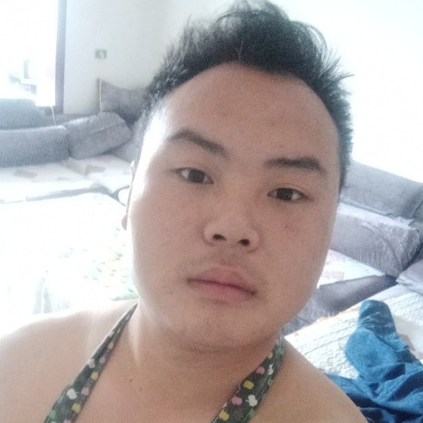 情动踢欣慰的照片