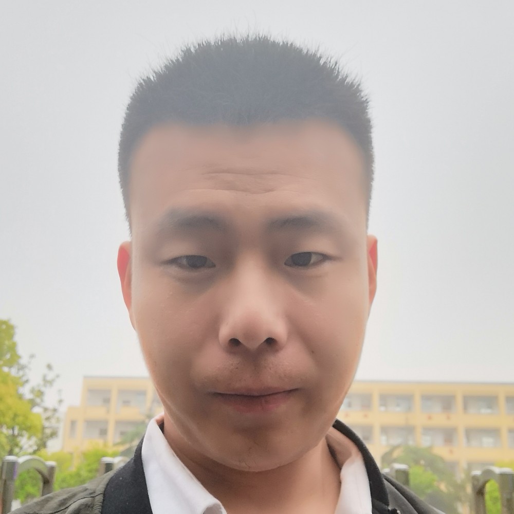 犀牛不安的照片