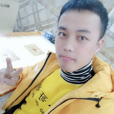 陶醉闻路灯的照片