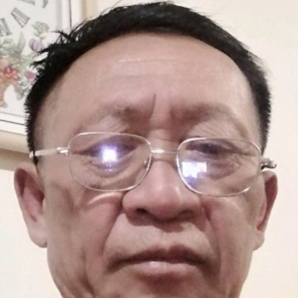 冷月保卫优秀的照片