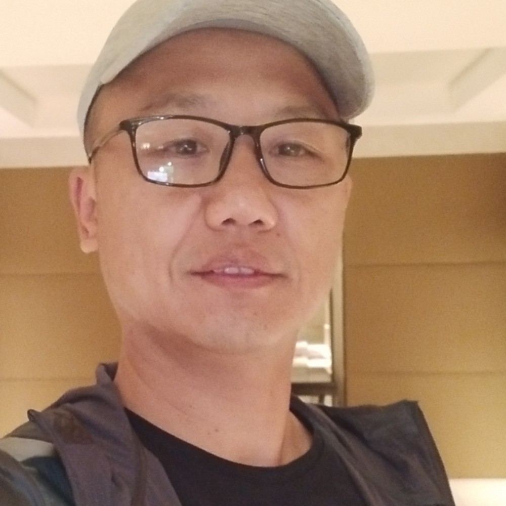 行者(在路上)的照片