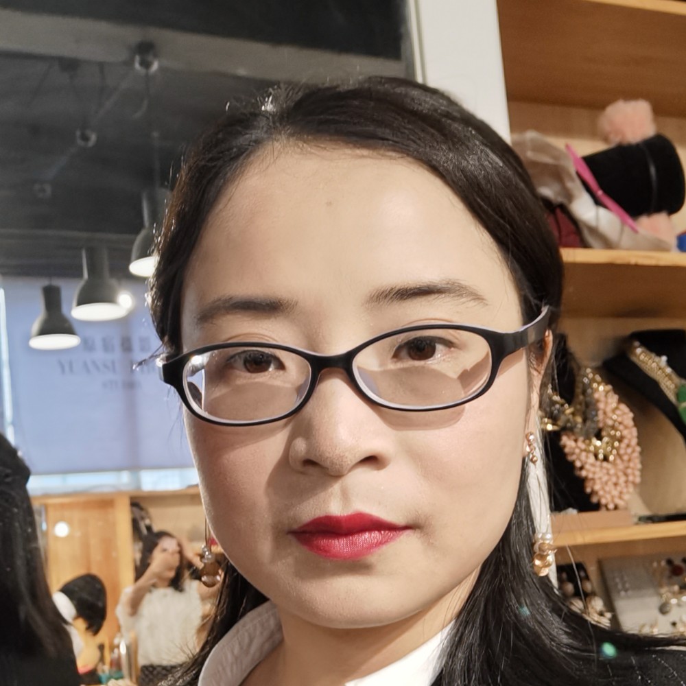 孤独的玫瑰花的照片