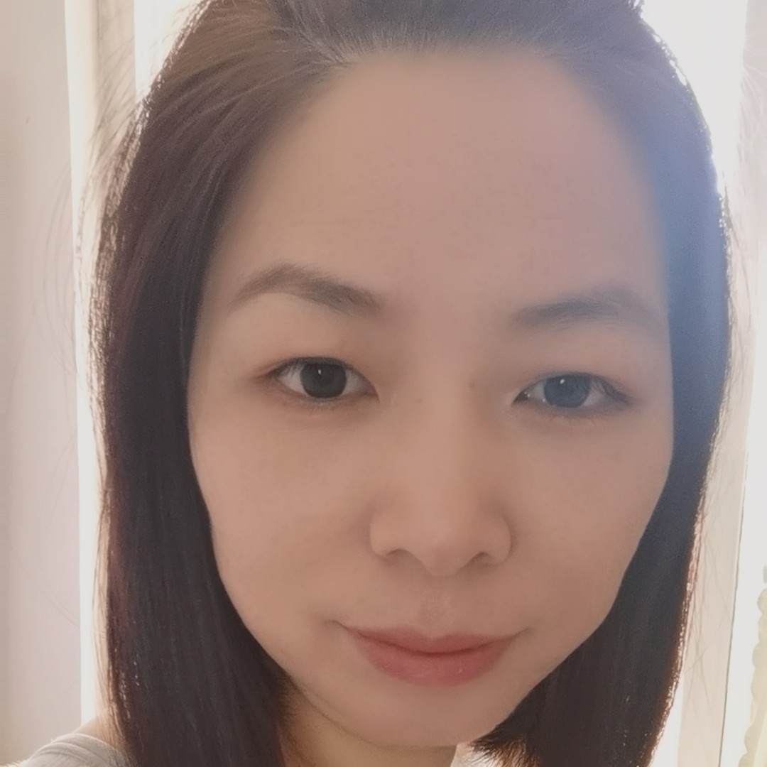 丫头期待中的照片
