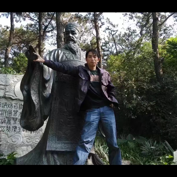 披着杨皮的郎的照片