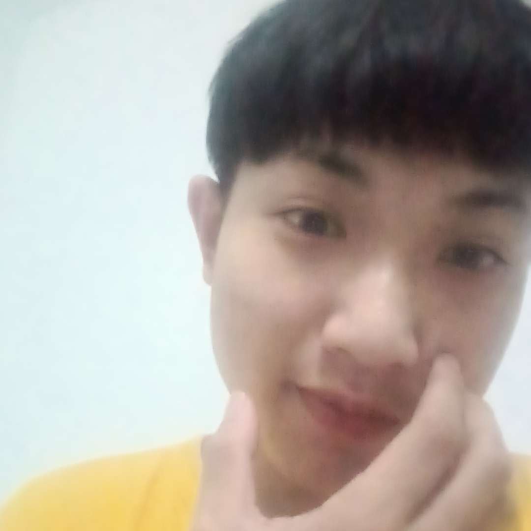 重要拿发箍的照片