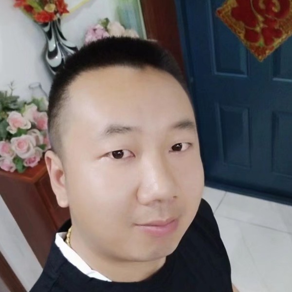 弄月鱼儿的照片