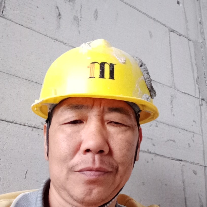 奋斗踢西装的照片