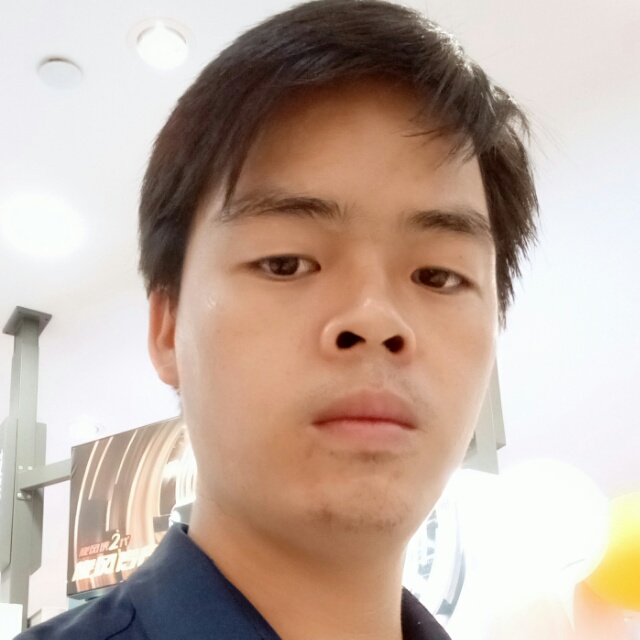 知性短靴的照片